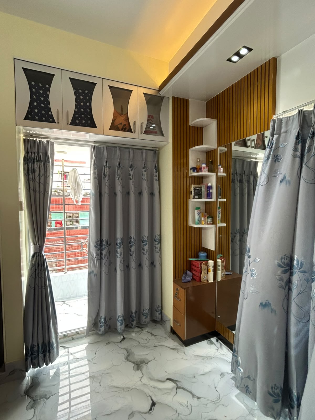 Balcony Dressing Vanity